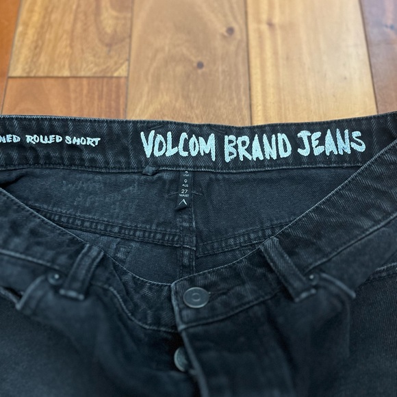 Volcom Shorts 💋bundle💋 - Picture 4 of 5